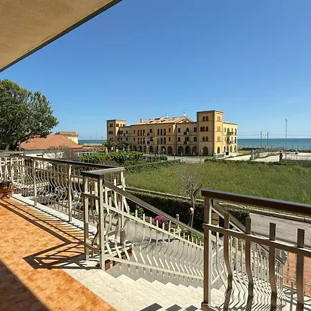 Lägenhet Pp07 - Porto Potenza, Trilocale Vista Mare Con Aria Condizionata *